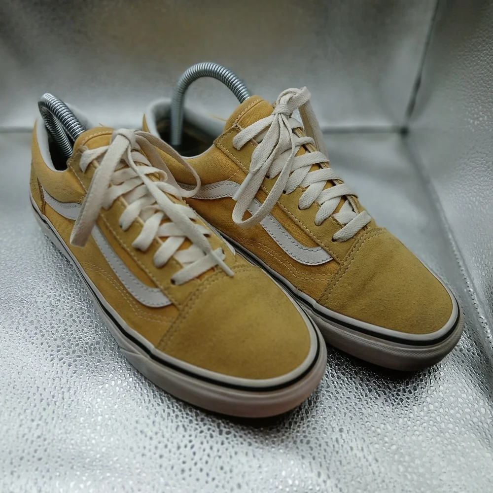 Vans Yellow/Gold Classic Old Skool Low Top Sneakers Men's Size 6